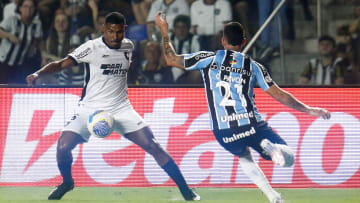 Cuiabano, ex-Grêmio, balançou as redes pelo Botafogo contra o Imortal