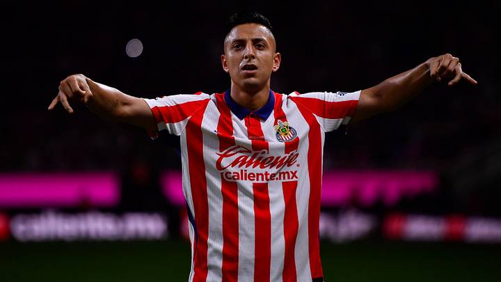 Chivas goleó 5-2 a Xolos de Tijuana en la jornada 5 de la Liga MX. Chivas goleó 5-2 a Xolos de Tijuana en la jornada 5 de la Liga MX.