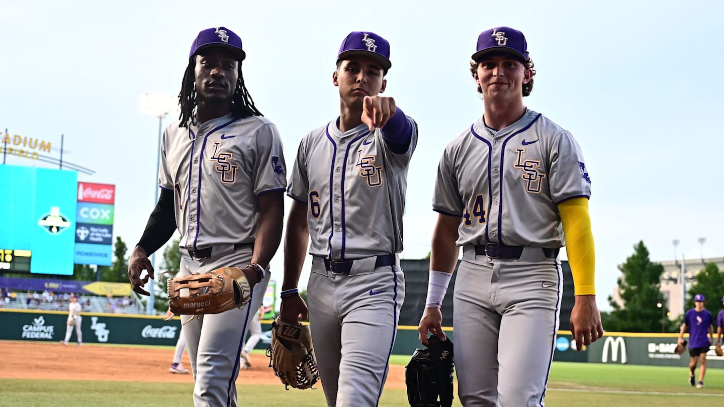 How It Happened: LSU Baseball Takes Down West Virginia 12-5 to Advance to CWS