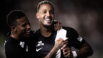 Vasco trocou de fornecedor de material esportivo neste ano e atualmente veste Nike