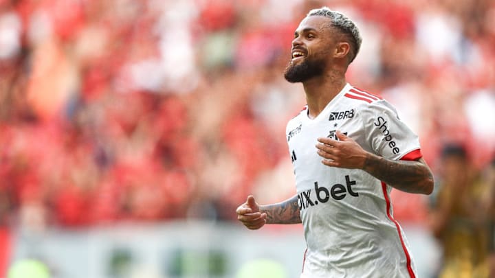 Michael, camisa 30 do Flamengo em 2025