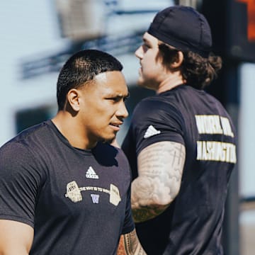 Jacob Manu and Zach Durfee used UW spring football to recover from knee and toe injuries, respectively. 