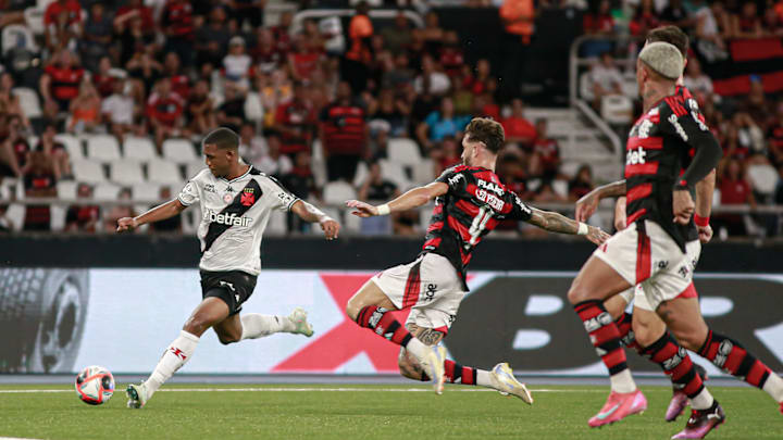 Rayan em Vasco da Gama x Flamengo pelo Campeonato Carioca realizado no Estádio Nilton Santos em 1 de Março de 2025