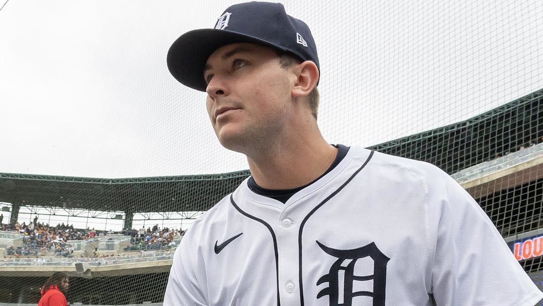  Detroit Tigers shortstop Trey Sweeney (27) heads out to the field to start the game against the Baltimore Orioles during game one of a doubleheader at Comerica Park.