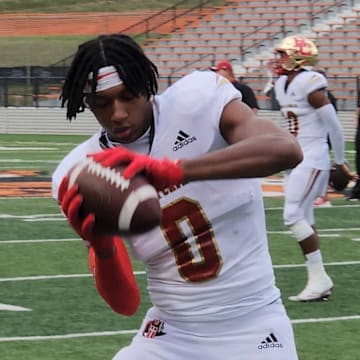 Bergen Catholic WR Quincy Porter (Ohio State commit) warms up before a game Friday, Sept. 6, at Massillon (Ohio).