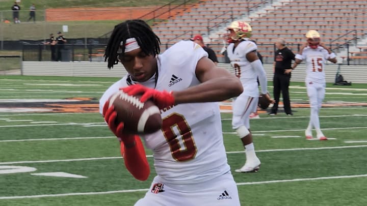 Bergen Catholic WR Quincy Porter (Ohio State commit) warms up before a game Friday, Sept. 6, at Massillon (Ohio).