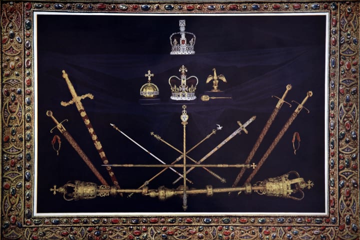 Coronation ceremony regalia at the time of the coronation of King George V 1910