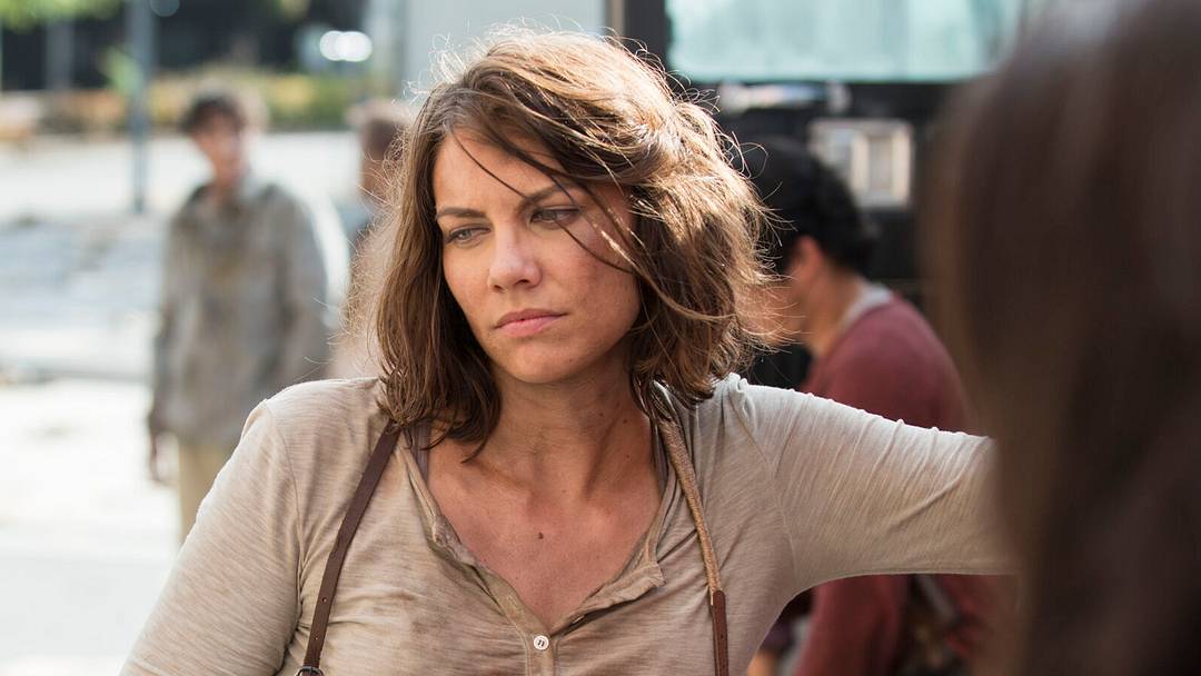Lauren Cohan as Maggie Greene - The Walking Dead _ Season 5, Episode 5 _ BTS - Photo Credit: Gene Page/AMC Lauren Cohan as Maggie Greene - The Walking Dead _ Season 5, Episode 5 _ BTS - Photo Credit: Gene Page/AMC