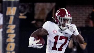 Sep 26, 2020; Columbia, Missouri, USA; Alabama Crimson Tide wide receiver Jaylen Waddle (17) runs the ball during the game against the Missouri Tigers at Faurot Field at Memorial Stadium. Mandatory Credit: Denny Medley-Imagn Images