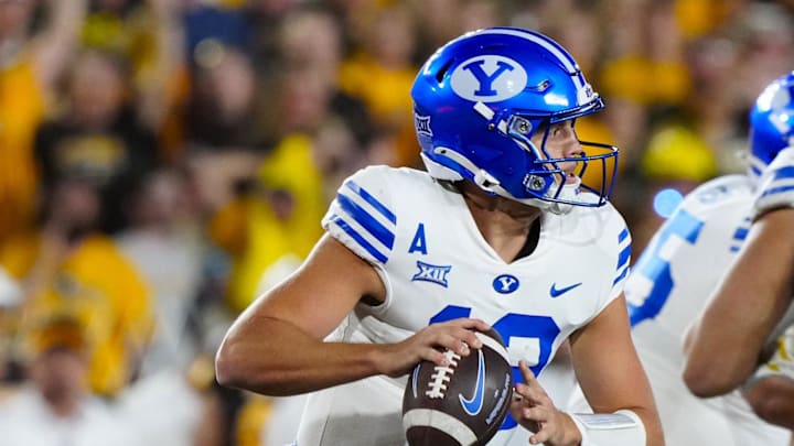 Jake Retzlaff steps up in the pocket against Wyoming