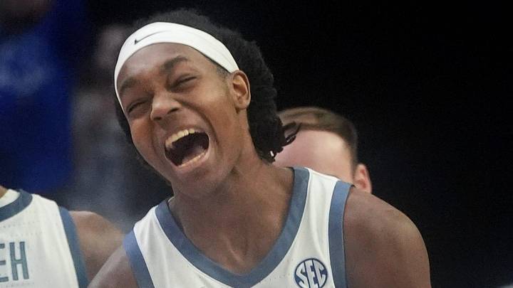 Kentucky's Jasper Johnson (2) celebrates beating Tennessee at Rupp Arena Saturday night.
Feb. 7, 2026