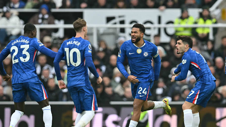 Chelsea players celebrating.