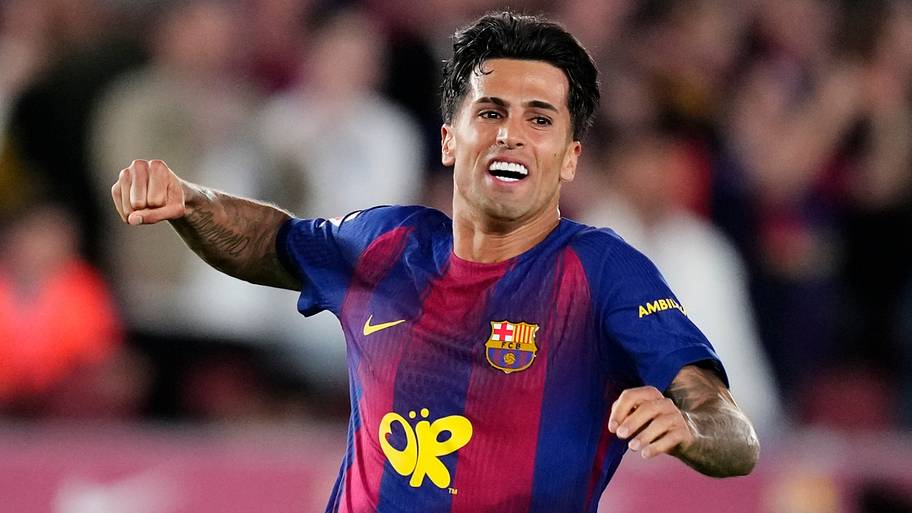 João Cancelo celebrating.