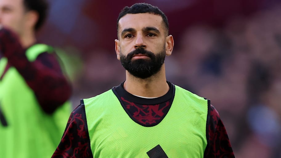 Mohamed Salah in a subs bib.