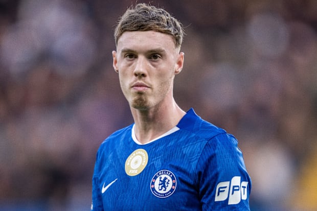 Cole Palmer looking frustrated. Cole Palmer looking frustrated.