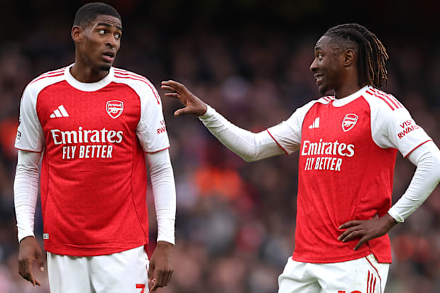 克里斯蒂安·莫斯克拉（左）和埃贝雷奇·埃泽。