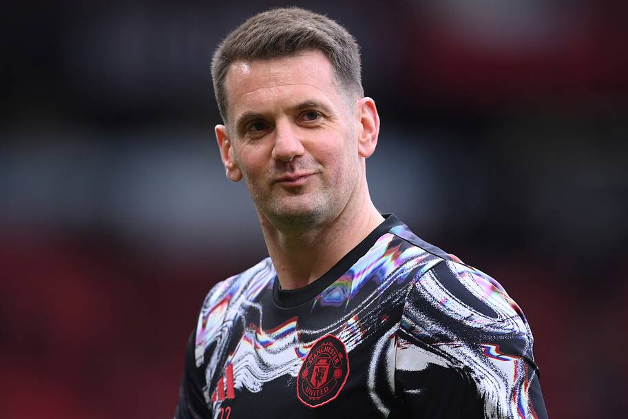 Tom Heaton slyly smiling.