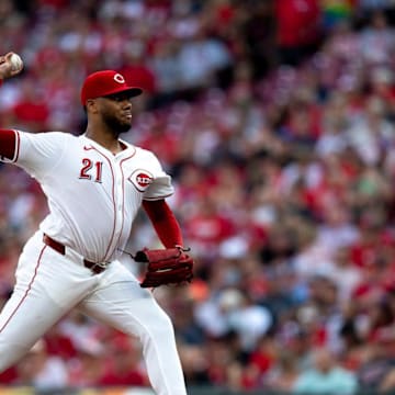 Aug 3, 2024; Cincinnati, Ohio, USA; Cincinnati Reds pitcher Hunter Greene (21) throws against the San Francisco Giants in the first inning at Great American Ball Park. Mandatory Credit: Albert Cesare-Imagn Images