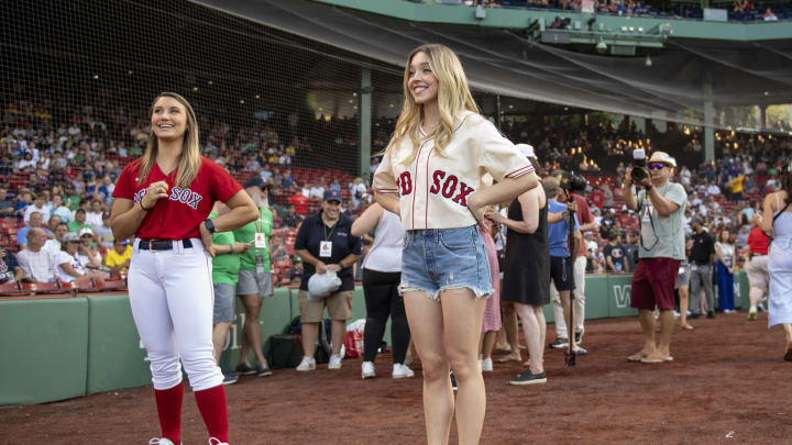 Sydney Sweeney throws the first pitch at the Red Sox game.