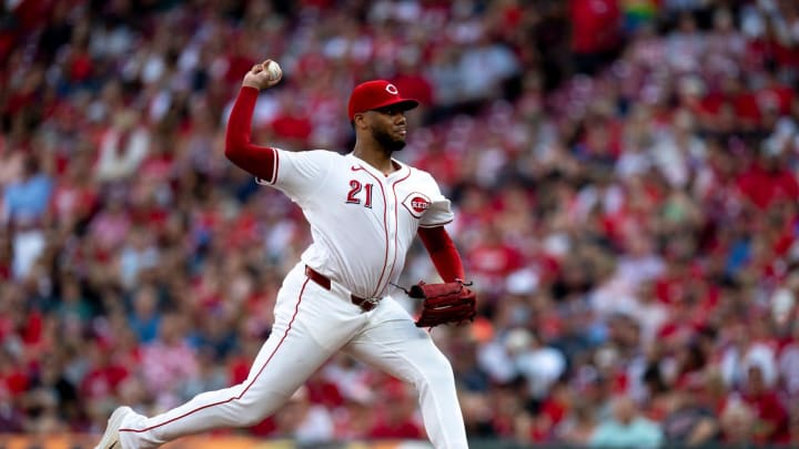 Aug 3, 2024; Cincinnati, Ohio, USA; Cincinnati Reds pitcher Hunter Greene (21) throws against the San Francisco Giants in the first inning at Great American Ball Park. Mandatory Credit: Albert Cesare-USA TODAY Sports