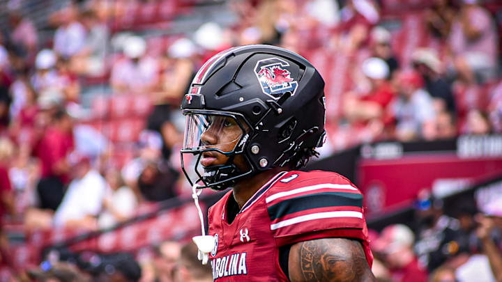 Gamecock EDGE #6 Dylan Stewart warming up before the opening game against Old Dominion. 