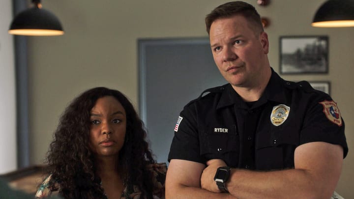 9-1-1: LONE STAR: L-R: Sierra McClain and Jim Parrack in the “Child Care” episode of 9-1-1: LONE STAR airing Monday, Feb. 7 (8:00-9:01 PM ET/PT) on FOX. © 2022 Fox Media LLC. CR: FOX