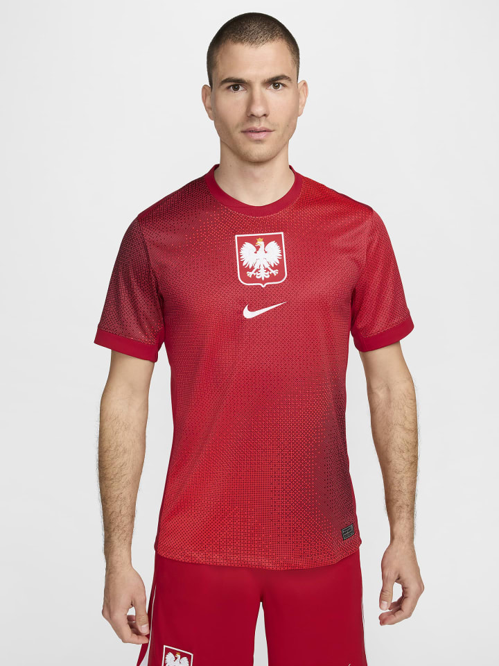 Polonia, away | Dal sito ufficiale Nike