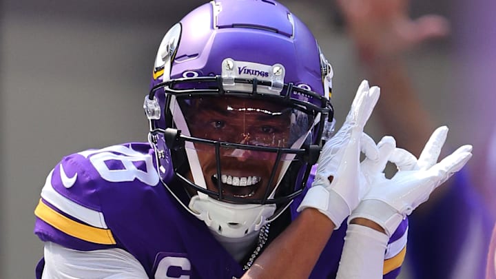 Minnesota Vikings wide receiver Justin Jefferson (18)