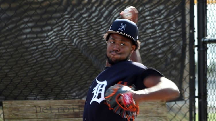 Detroit Tigers pitcher Dylan Smith warms up before live batting practice during 2022 Spring Training in Lakeland, Fla. 