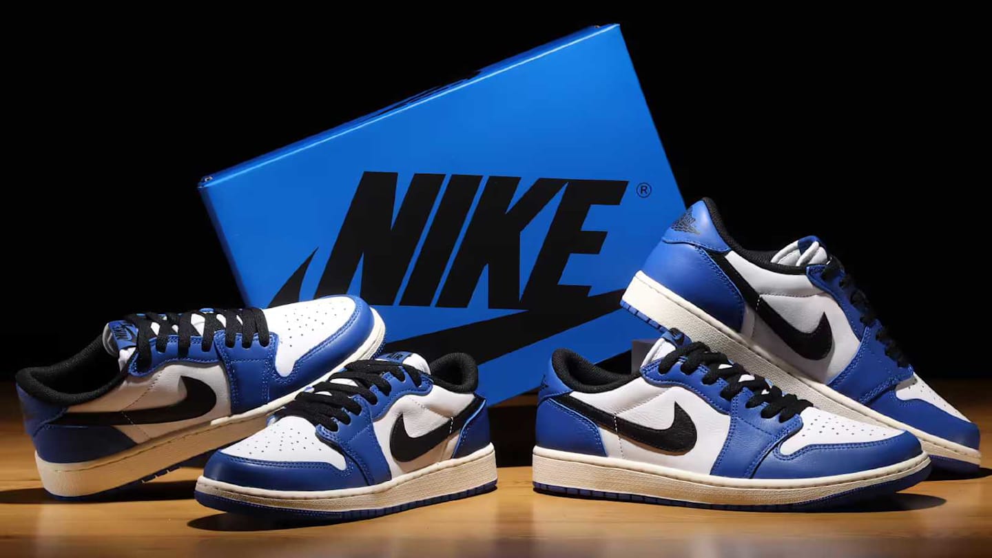 Game royal blue jordan 1 deals