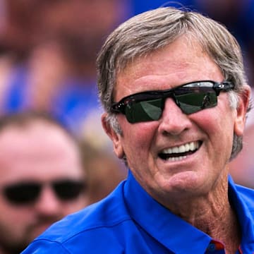 Steve Spurrier reacts to his alma mater benching DJ Lagway amid a football season the Florida Gators wish to forget.