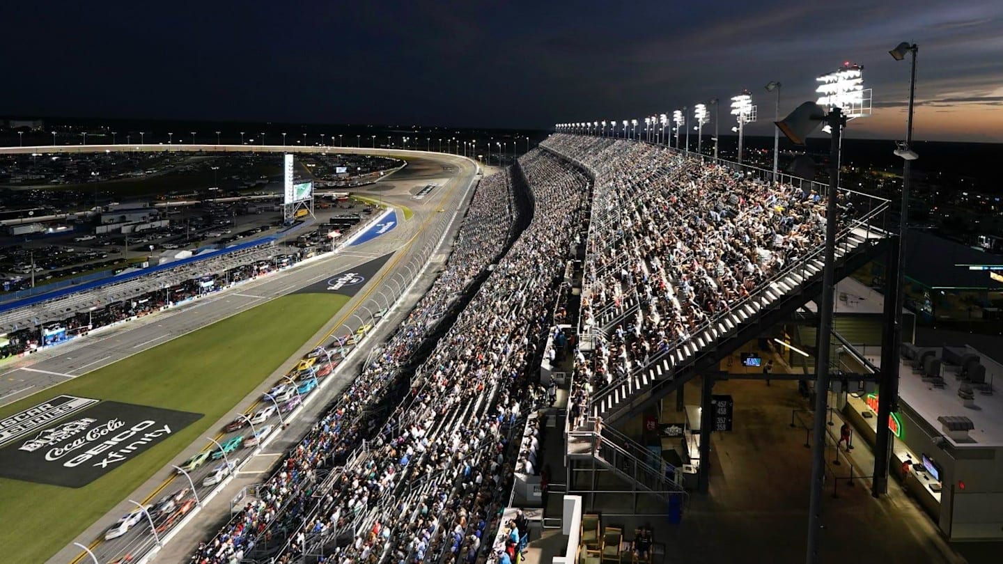 NASCAR Cup Series Regular-Season Finale Decides Playoff Spots at Daytona