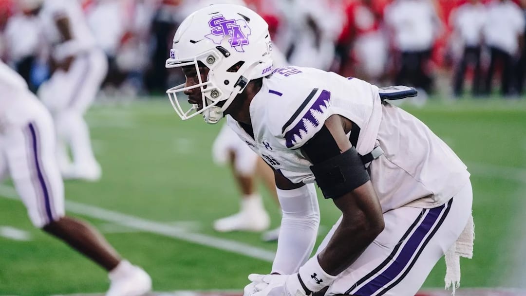 Stephen F. Austin cornerback Charles Demmings (1)