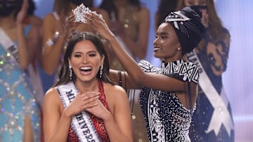Andrea Meza lleva actualmente el título de Miss Universo