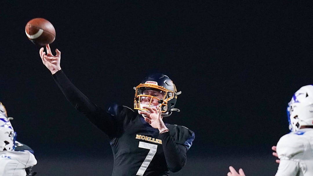 Moeller Crusaders quarterback Matt Ponatoski (7) throws a pass in the second half of a Division I regional semifinal high school football game between the St. Xavier Bombers and Moeller Crusaders, Friday, Nov. 14, 2025, at Welcome Stadium in Dayton, Oh. Bombers won 17-13.