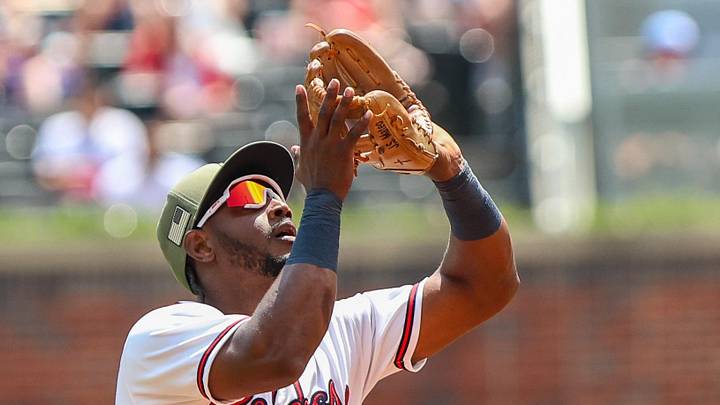 May 17, 2026; Cumberland, Georgia, USA; Atlanta Braves shortstop Jorge Mateo (2) catches the ball for an out against the Boston Red Sox during the third inning at Truist Park. Mandatory Credit: Jordan Godfree-Imagn Images