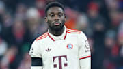 Fußball Champions League Play-off FC Bayern München - Celtic Glasgow am 18.02.2025 in der Allianz Arena in München Alphonso Davies ( München ) *** Soccer Champions League Play off FC Bayern Munich Celtic Glasgow on 18 02 2025 at the Allianz Arena in Munich Alphonso Davies Munich xMSx