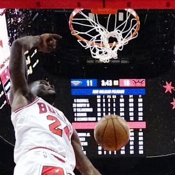 Oct 22, 2021; Chicago, Illinois, USA; Chicago Bulls guard Javonte Green (24) dunks the ball against the New Orleans Pelicans during the first half at United Center. Mandatory Credit: David Banks-Imagn Images