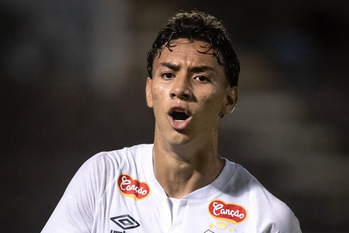 Gabriel Bontempo jogador do Santos