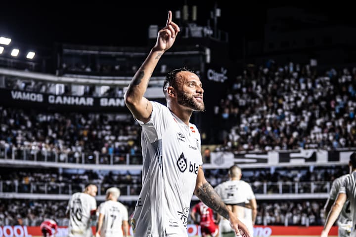 Guilherme, atacante do Santos em 2025