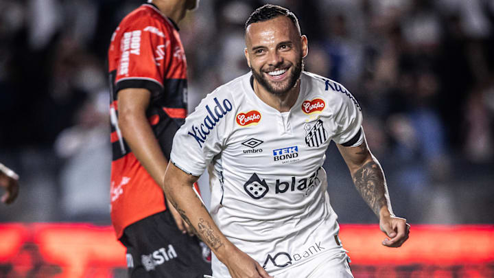 Guilherme, atacante do Santos em 2024