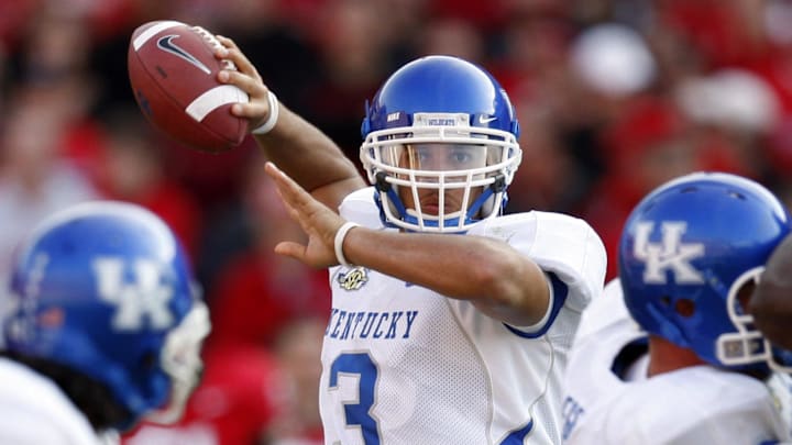 November 17, 2007; Athens, GA, USA; Kentucky Wildcats quarterback (3) Andre Woodson throws a pass towards the sideline against the Georgia Bulldogs in the third quarter at Sanford Stadium. The Bulldogs defeated the Wildcats 24 to 13. Mandatory Credit: Dale Zanine Imagn Images