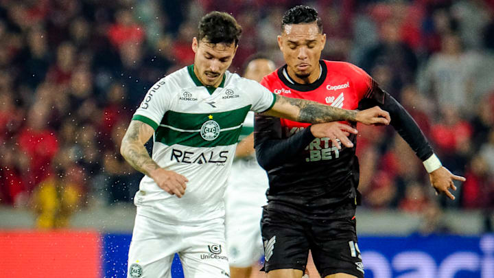 Zeca deve ser titular, enquanto Luiz Fernando não tem presença garantida entre os 11 Zeca deve ser titular, enquanto Luiz Fernando não tem presença garantida entre os 11