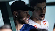 Neymar acompanhou Santos em viagem para Curitiba