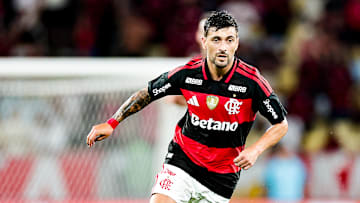 Arrascaeta deve voltar ao XI inicial do Flamengo no Barradão