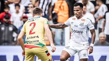 Otero é um dos pedidos da torcida para ganhar sequência no time
