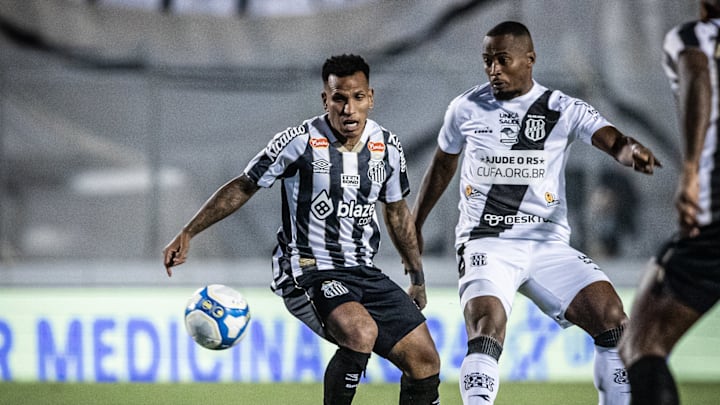 Romulo Otero em Ponte Preta x Santos 2024