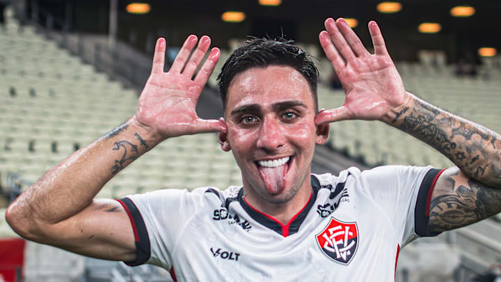 Gustavo Mosquito, atacante do Vitória em 2025