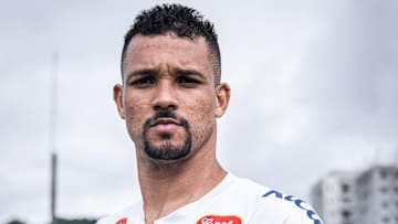 Zé Ivaldo vai defender o Santos em 2025