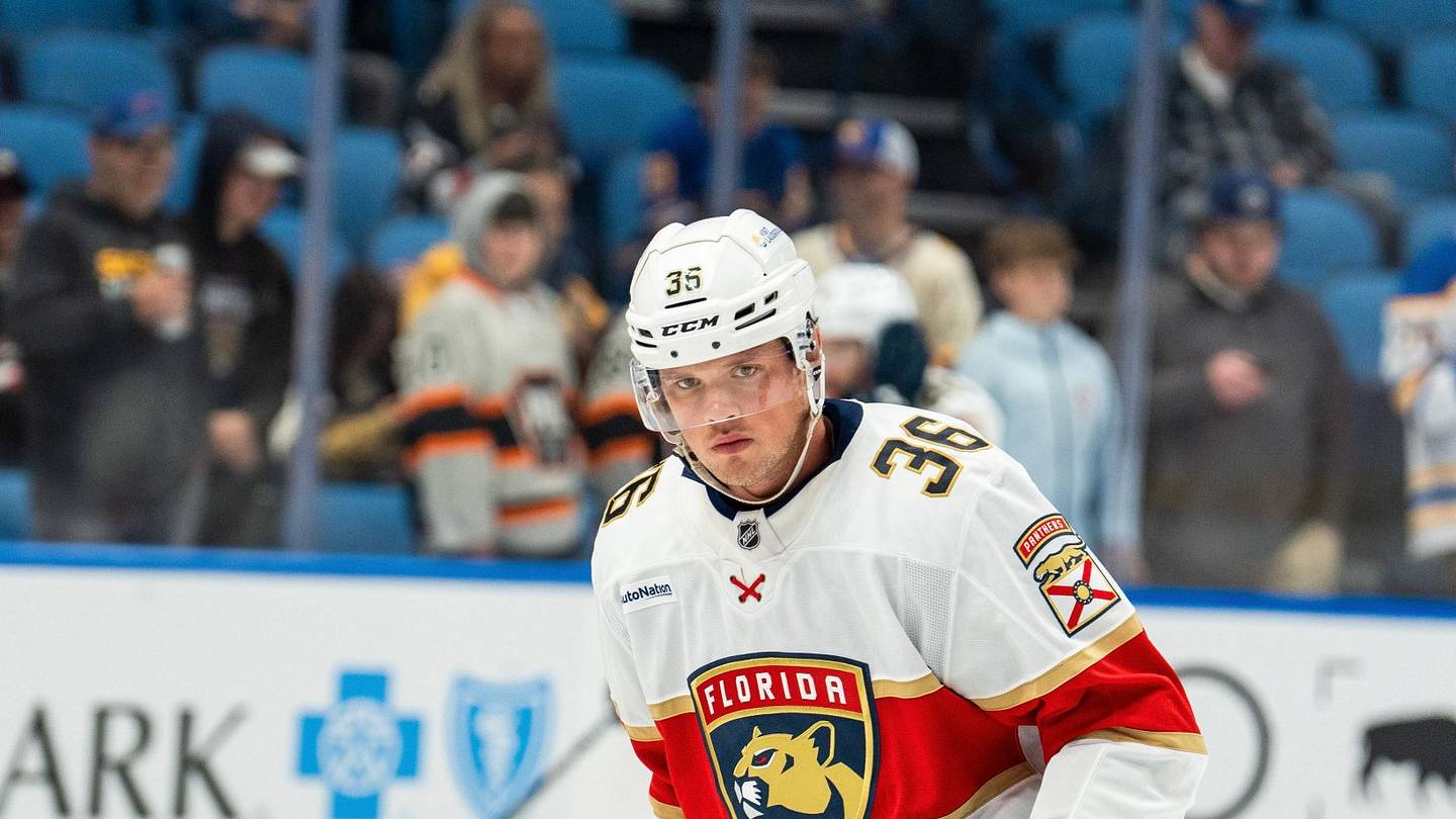 Former Boston College Men’s Hockey Forward Makes NHL Debut, The Rundown: October 14, 2024